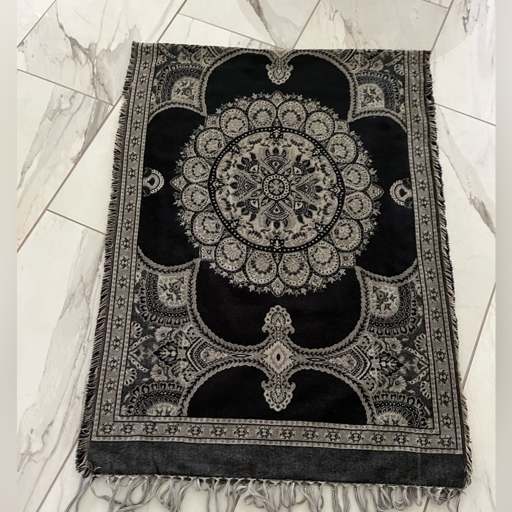 Black, gray and taupe scarf.